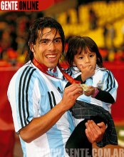 Carlos Tevez z córką